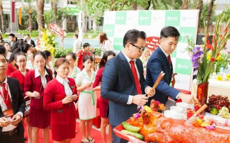 Cách cúng khai trương đơn giản giúp việc buôn bán kinh doanh phát đạt.