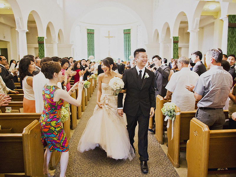 Trang phục cô dâu chú rể trong lễ cưới Công giáo