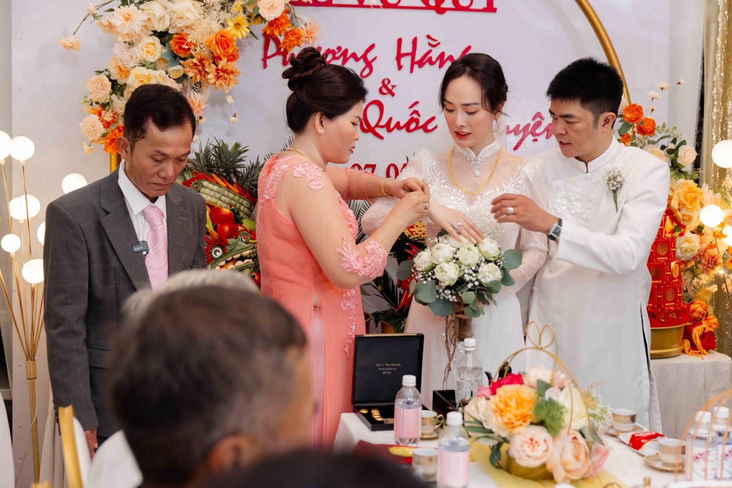 Những nghi thức trong lễ đính hôn cần biết