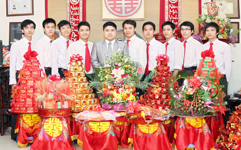 Lễ vật nhà trai chuẩn bị chu đáo khi làm lễ